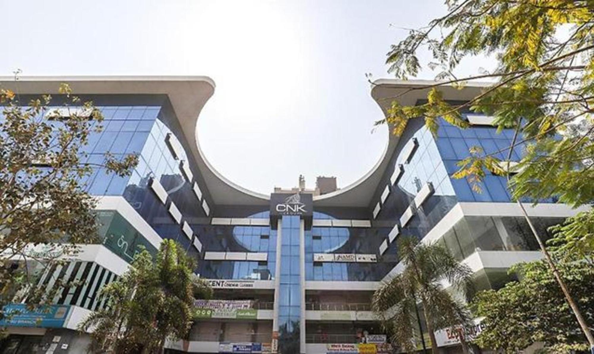 Hotel O Marigold Surat Bagian luar foto